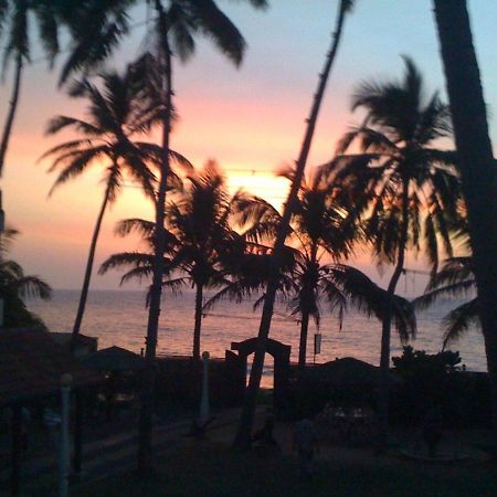 Ninnada Beach Hotel Marawila Exterior photo